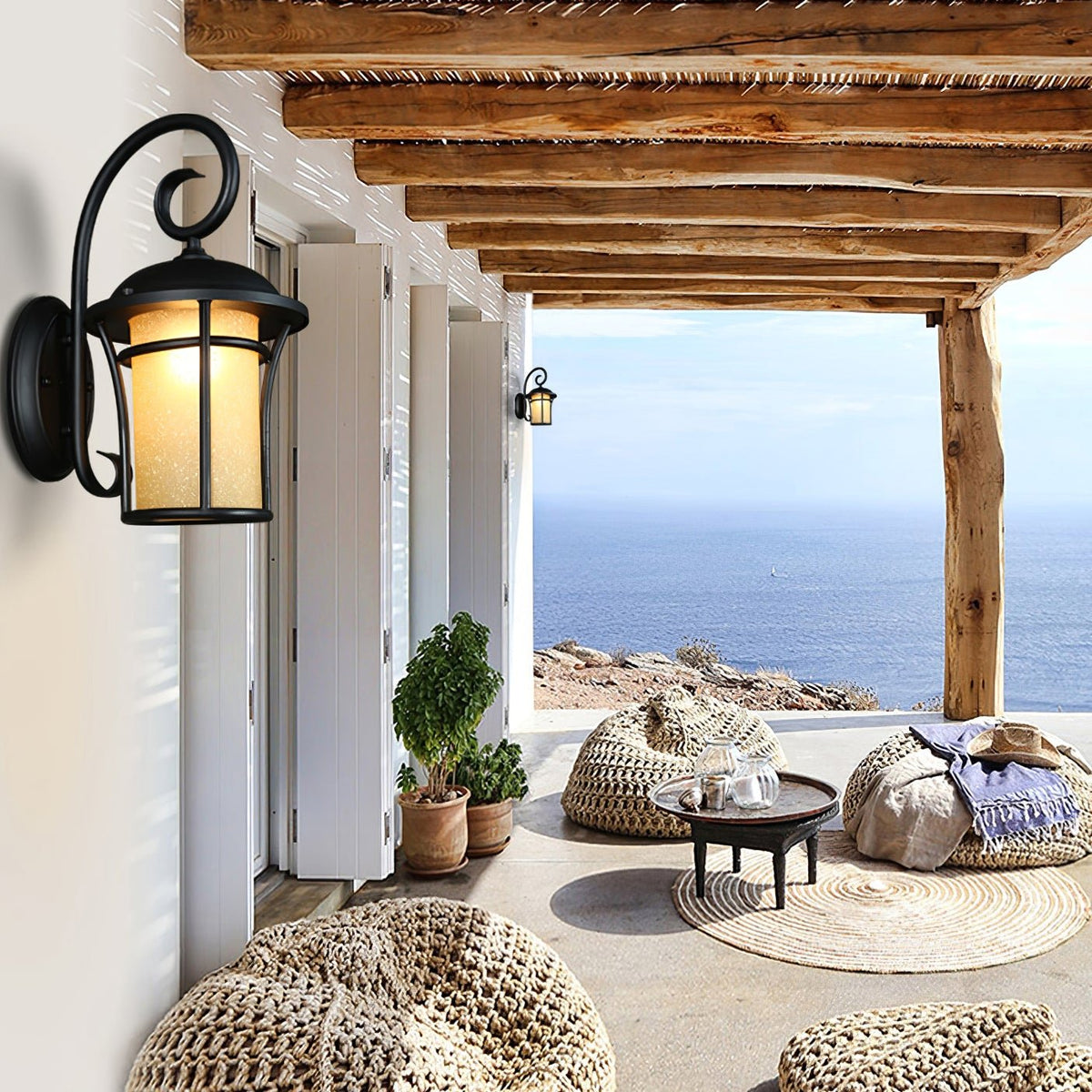 Aplique de pared exterior Naveda – en un porche junto al mar