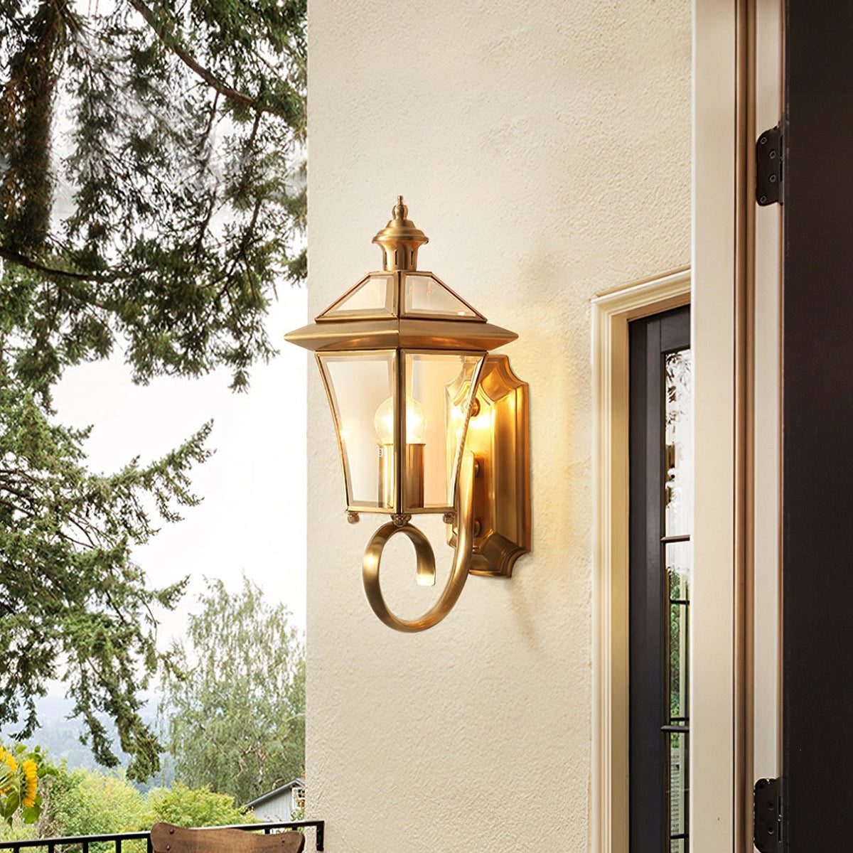 Farol de pared exterior Nurela en una fachada clásica – imagen 8