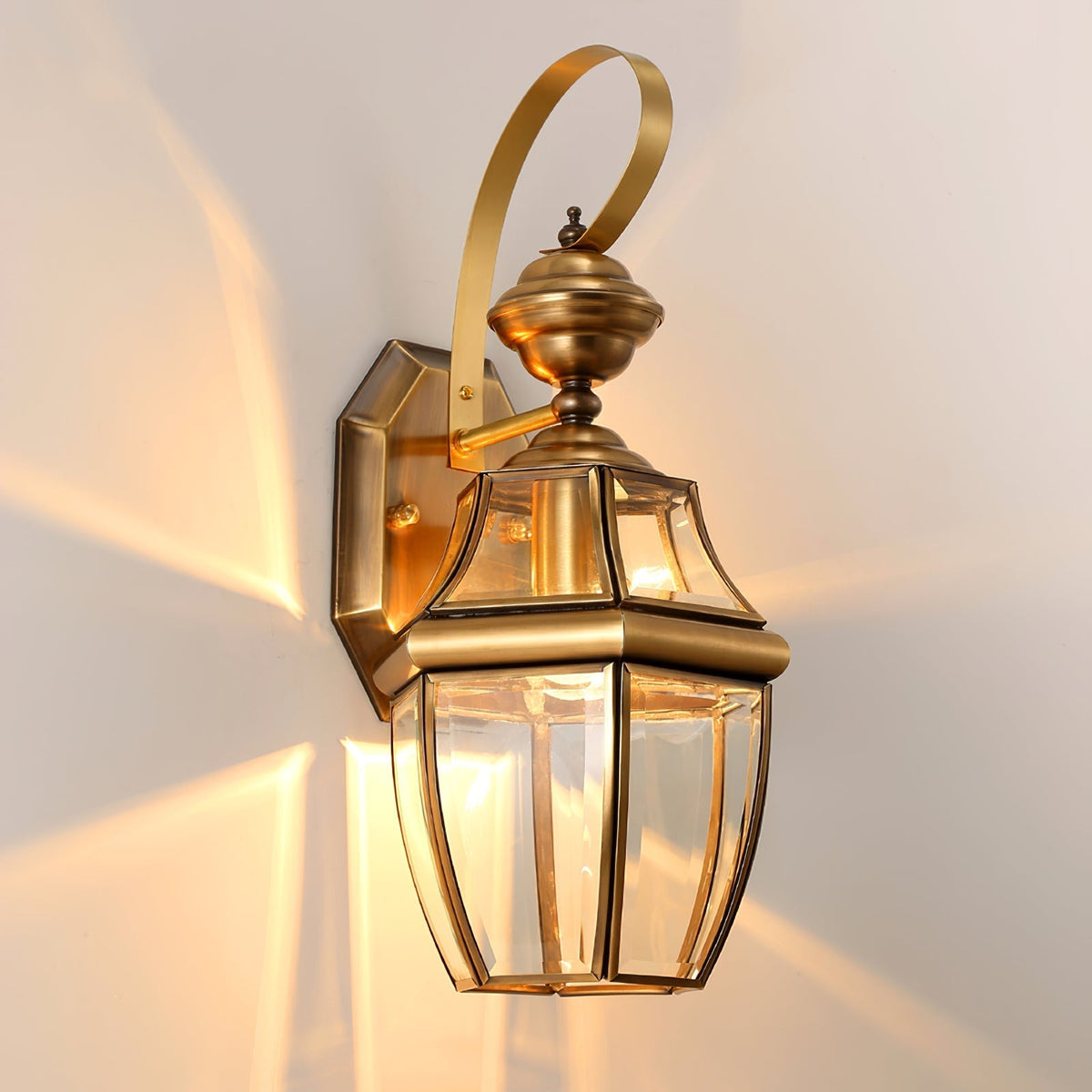 Farol de pared exterior Nurilla en la fachada de una casa – imagen 3