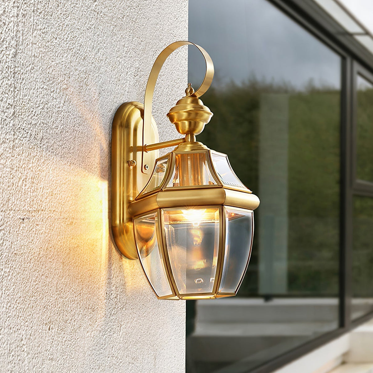 Farol de pared exterior Nurilla – junto a una ventana