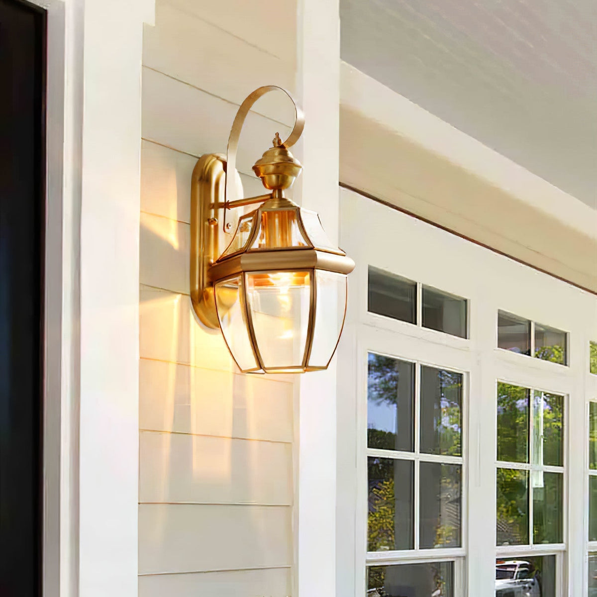 Farol de pared exterior Nurilla en la fachada de una casa – imagen 8