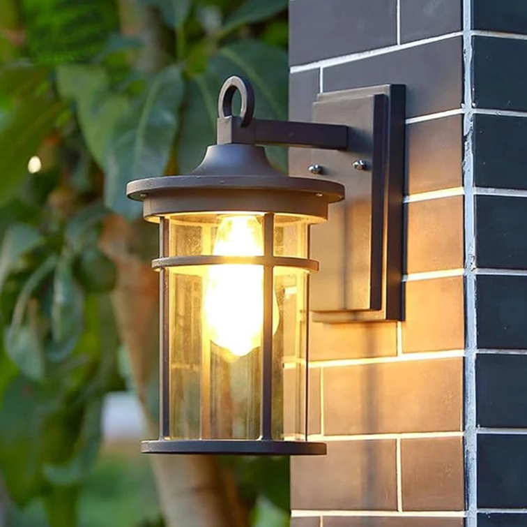 Farol de pared exterior Nyrena en la entrada de una casa – imagen 8