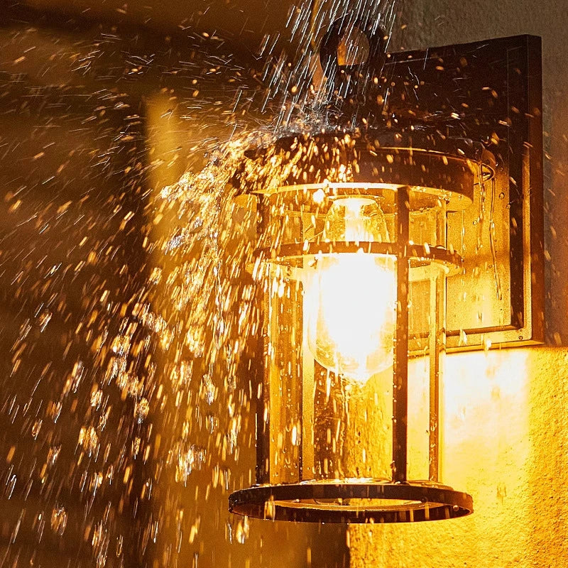 Farol de pared exterior Nyrena – resistente a la lluvia