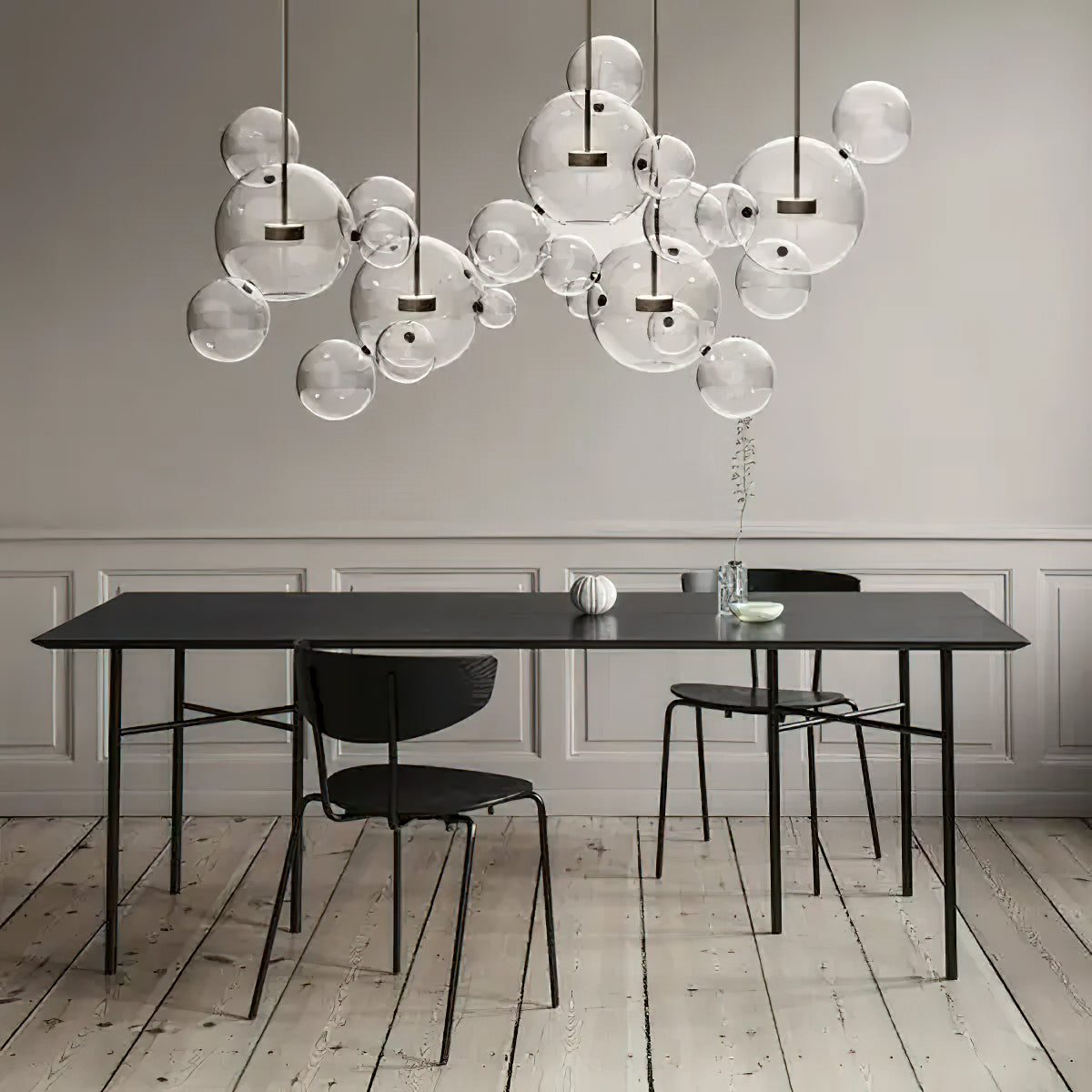 Lámpara colgante de esferas de cristal Perlada en un salón luminoso – imagen 14