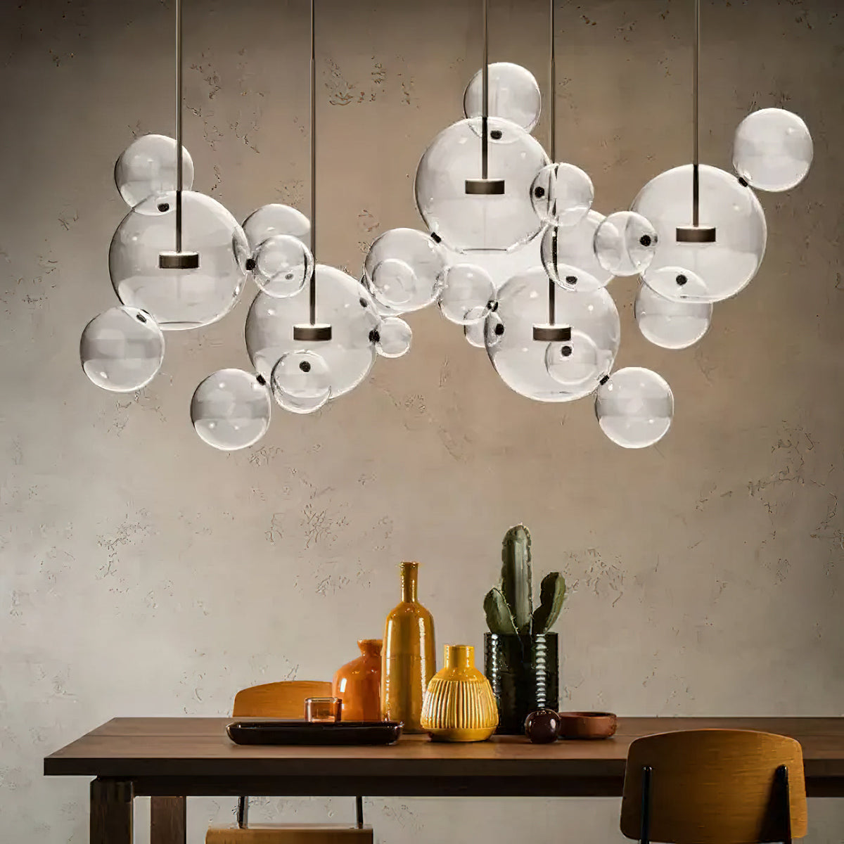 Lámpara colgante de esferas de cristal Perlada en un salón luminoso – imagen 17