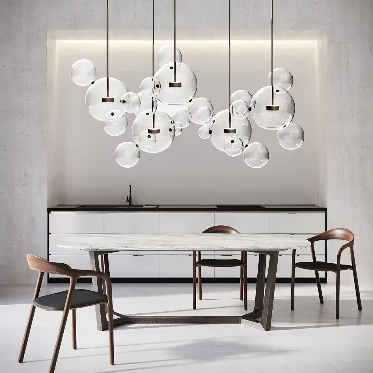 Lámpara colgante de esferas de cristal Perlada en un salón luminoso – imagen 18