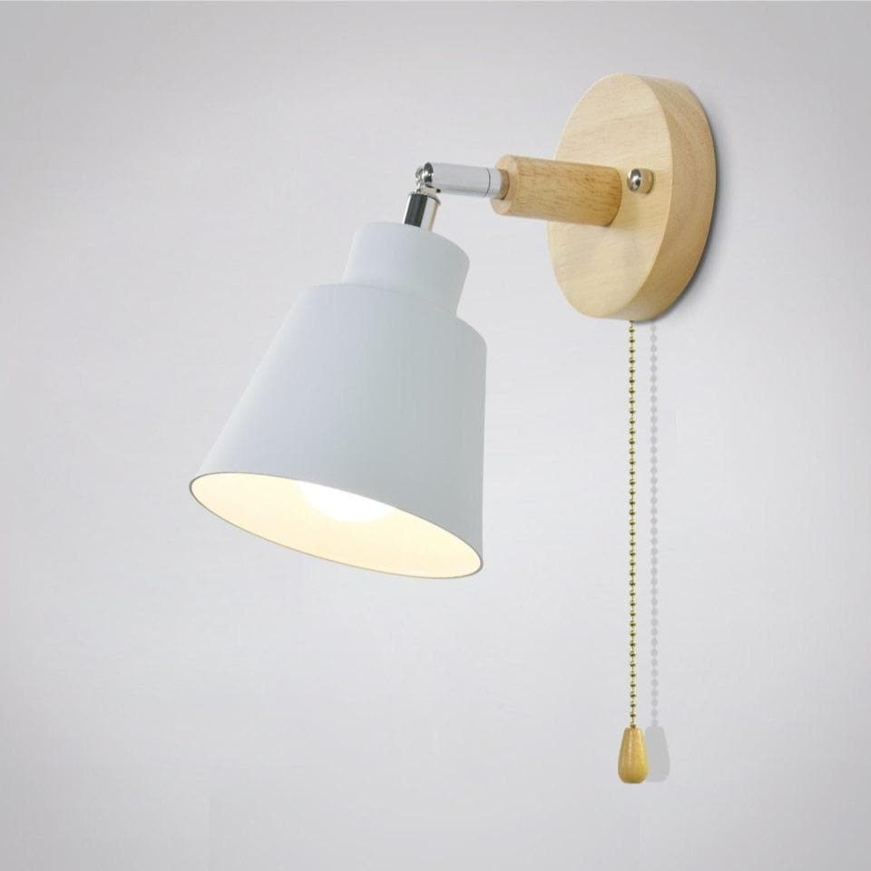 GiroLuz – Lámpara de Pared Rotativa con Cadena Elegante