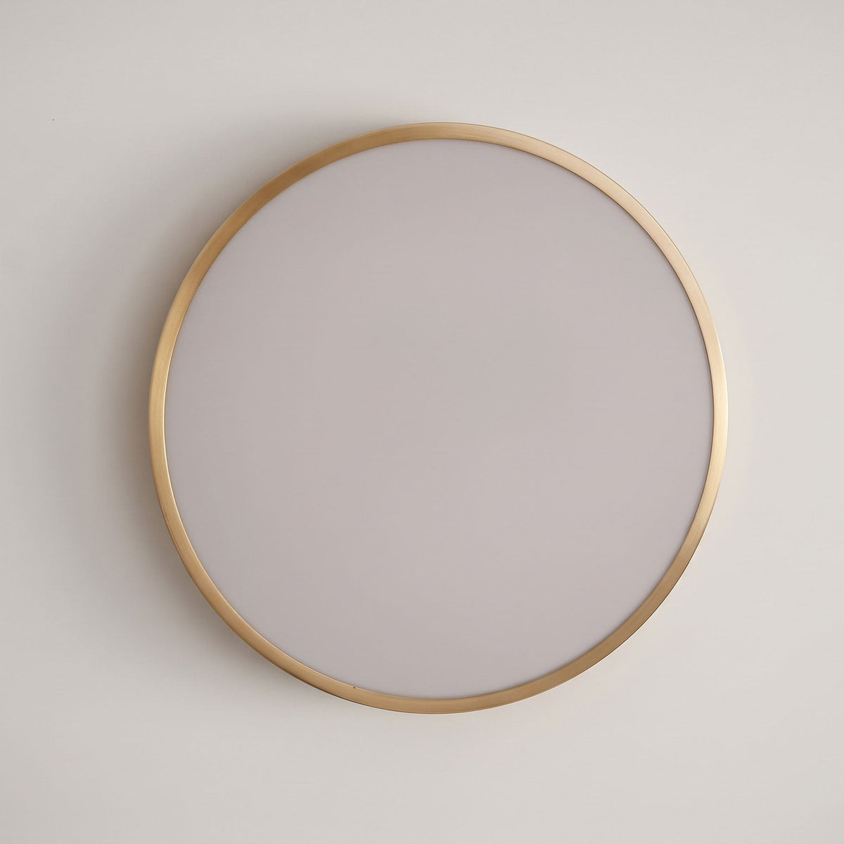 Plafón LED ultrafino de latón Aurino – vista inferior del difusor