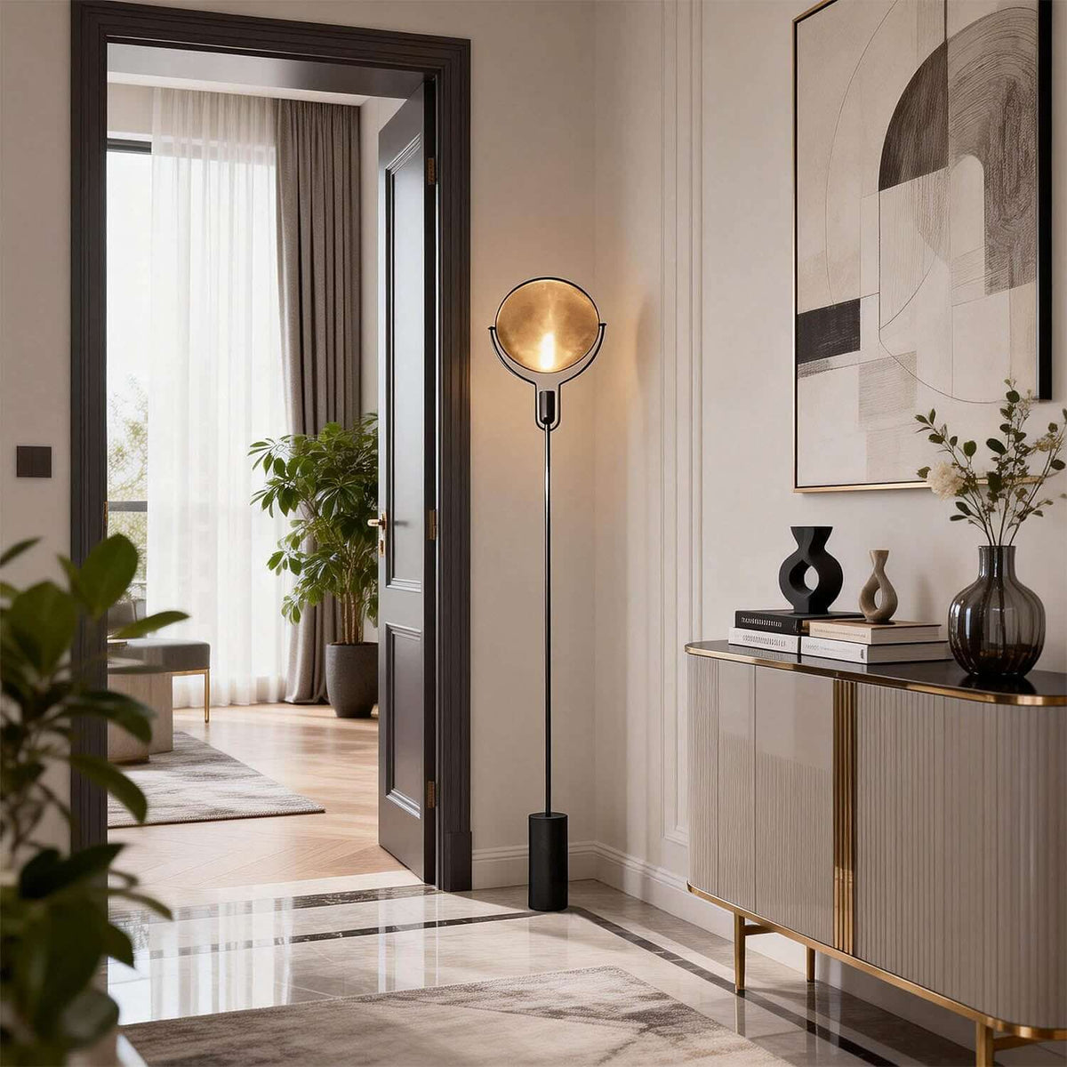 Lámpara de pie Rotisca en un salón luminoso – imagen 5