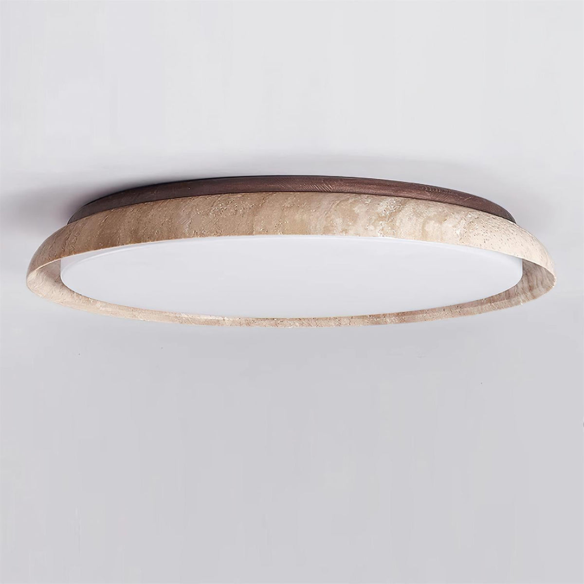 Plafón LED de techo Calerra con aro de travertino en un salón de estilo japandi – imagen 5