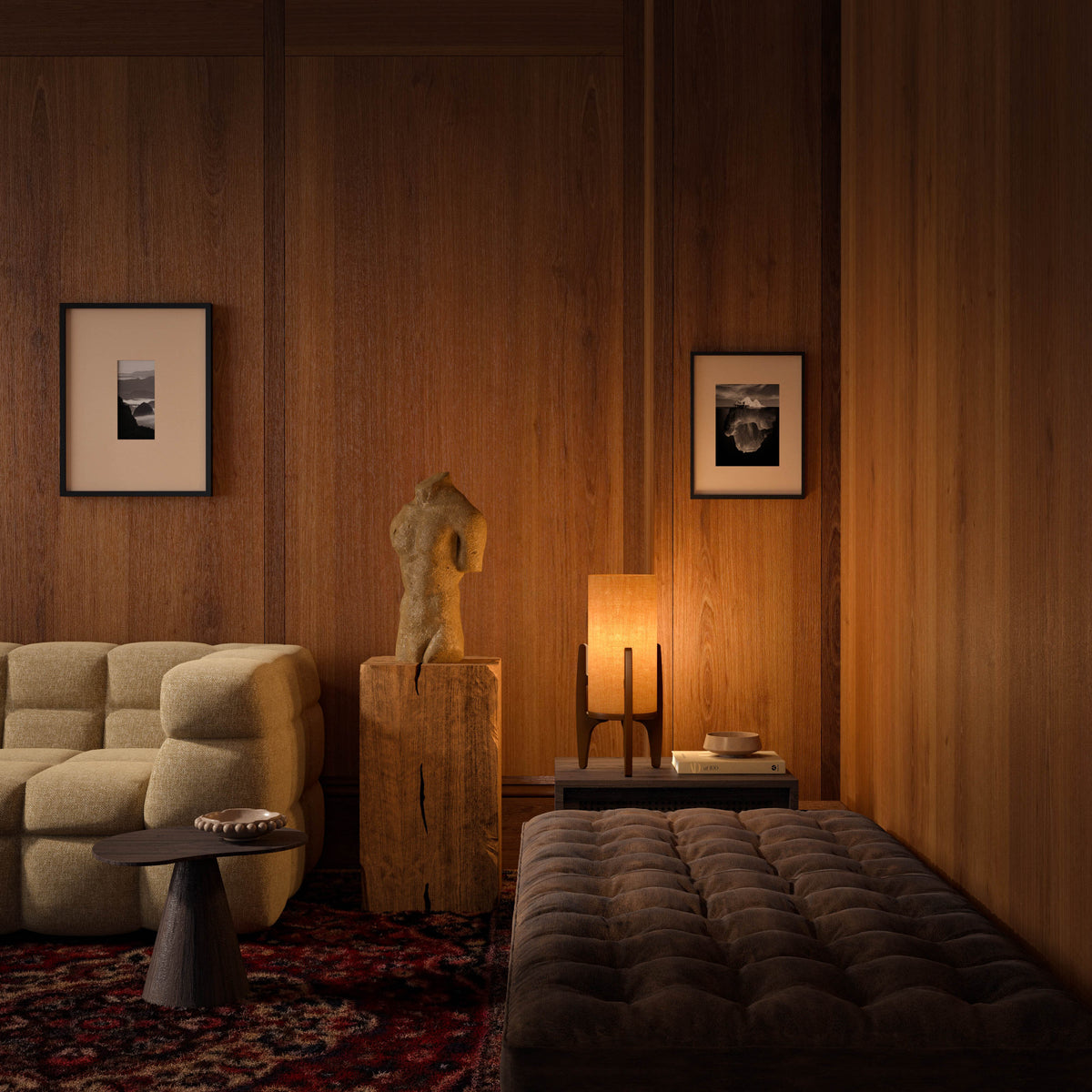 Lámpara de mesa de lino y madera Velasca en un salón cálido de madera – imagen 8