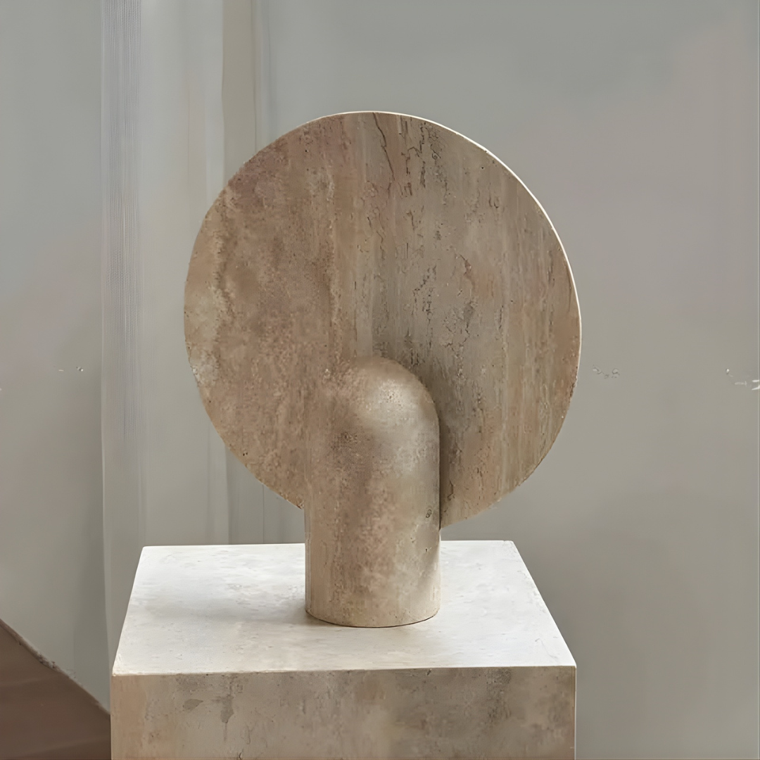 Lámpara de mesa de piedra Solsticia – en travertino beige