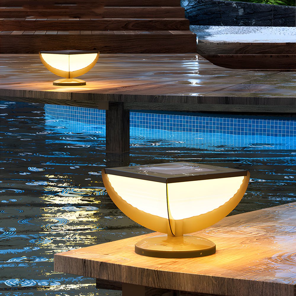 Farol de pilar LED Jacuna – sobre un pilar junto al agua