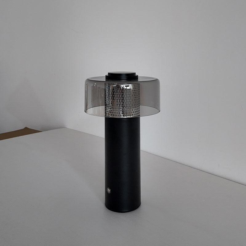 Lámpara de mesa inalámbrica Tolmelo – apagada con la pantalla de cristal ahumado