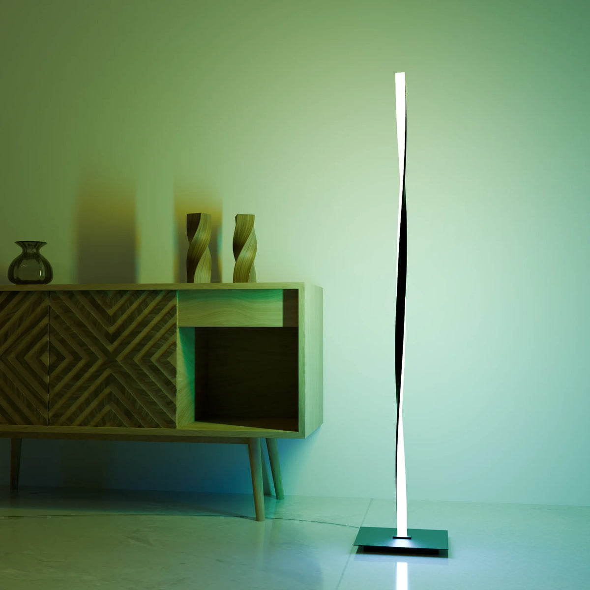 Lámpara de pie LED RGB helicoidal Torsiva en un salón con luz de color – imagen 2