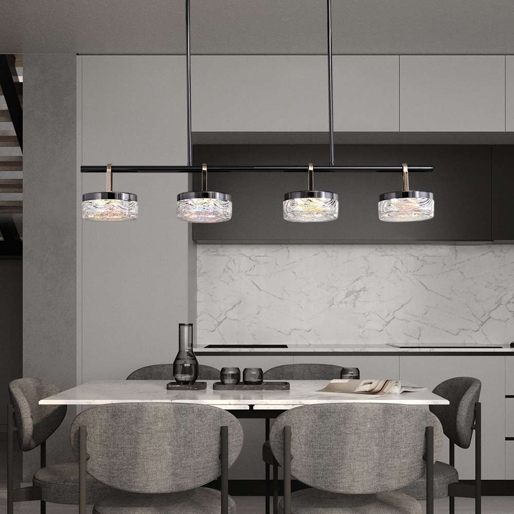 Lámpara colgante LED para isla de cocina Ferlina – sobre una mesa de comedor de mármol