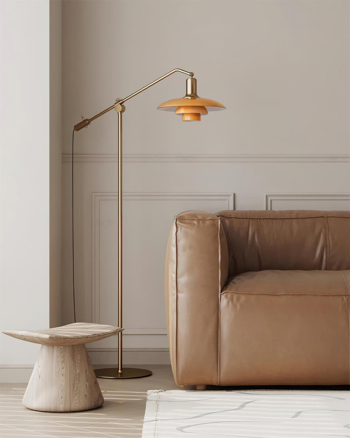 Lámpara de pie orientable Zafrana en un salón moderno – imagen 9